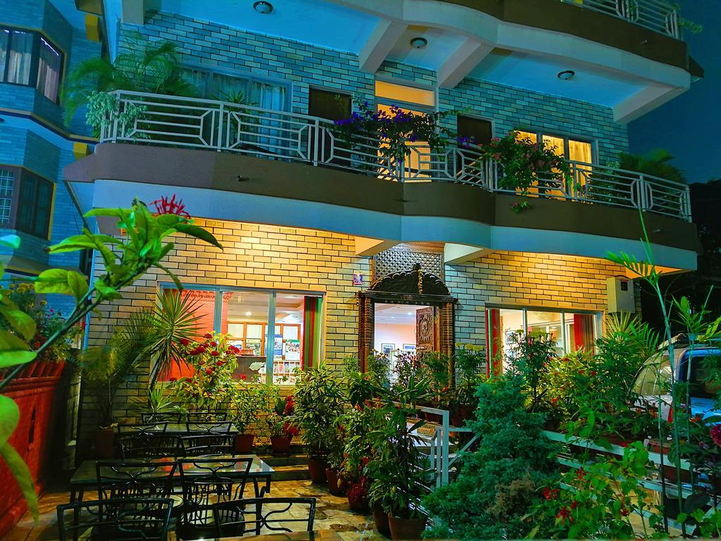 Hotel Center Lake โพคารา ภายนอก รูปภาพ